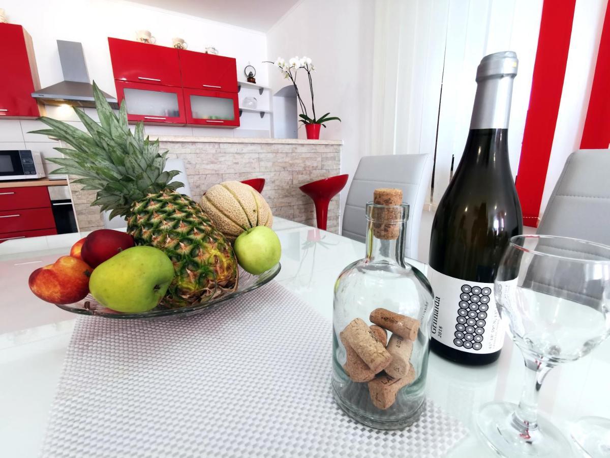 Parun Apartment Pula Luaran gambar